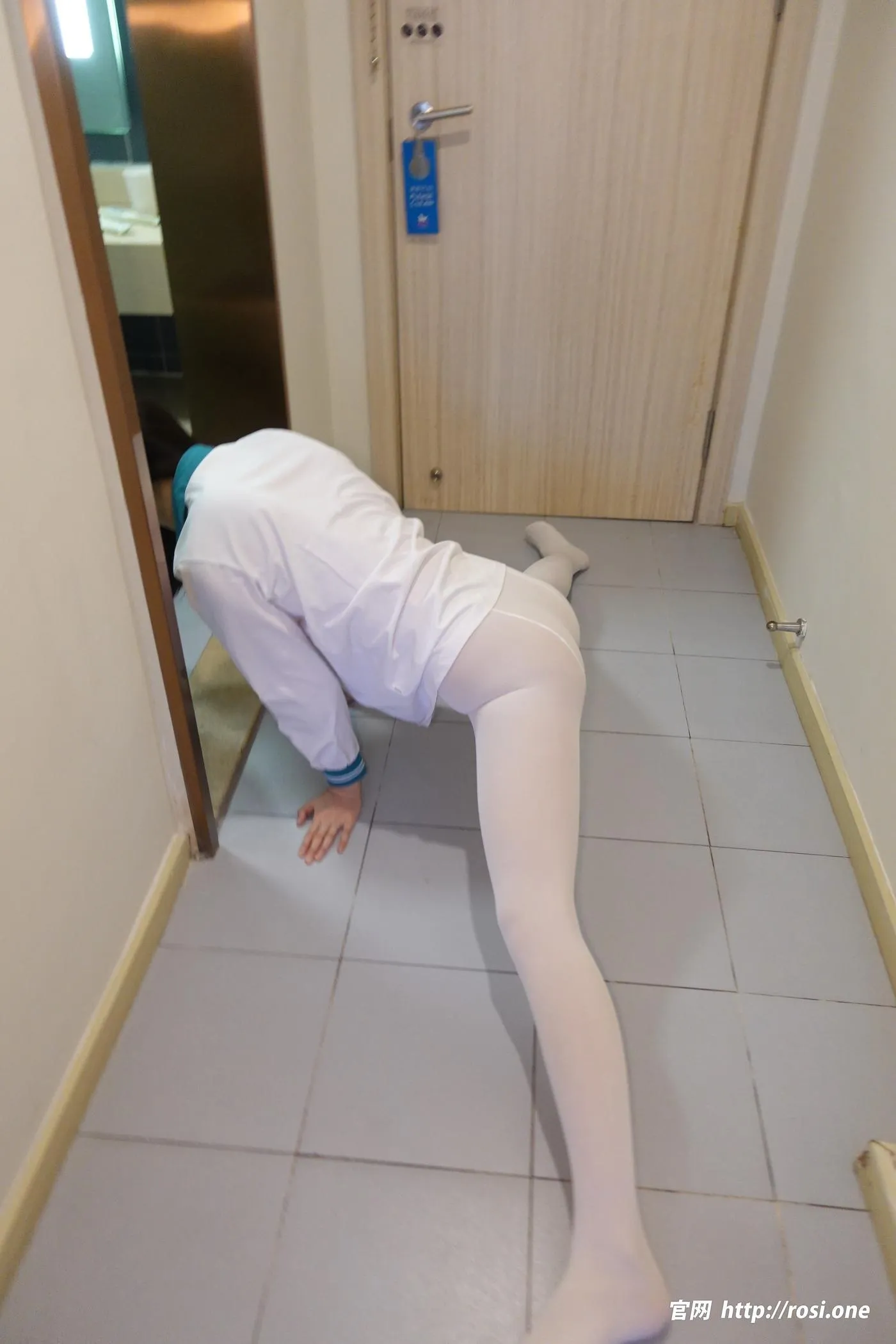 [ROSI写真]2023.05.10 NO.4174[2011P／248MB] [67P]插图1